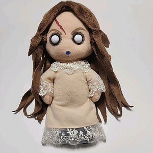 Mezco Living Dead Dolls Creepy Cuddlers Posey 8” Plush 2011 Horror